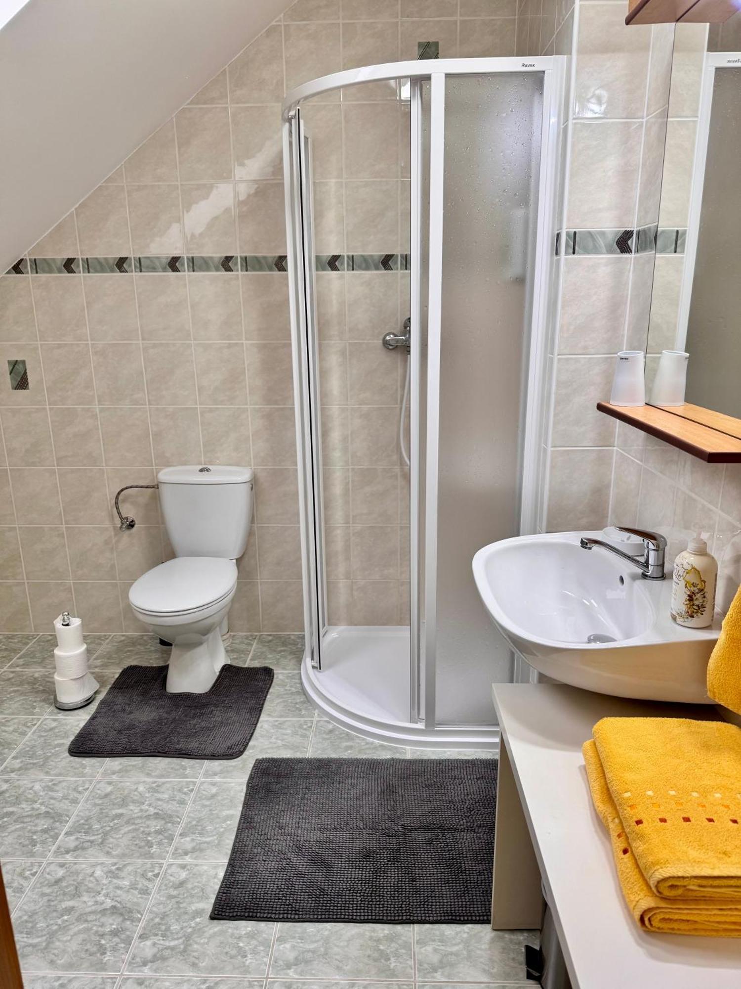 Ji Apartment โมดริเช ภายนอก รูปภาพ