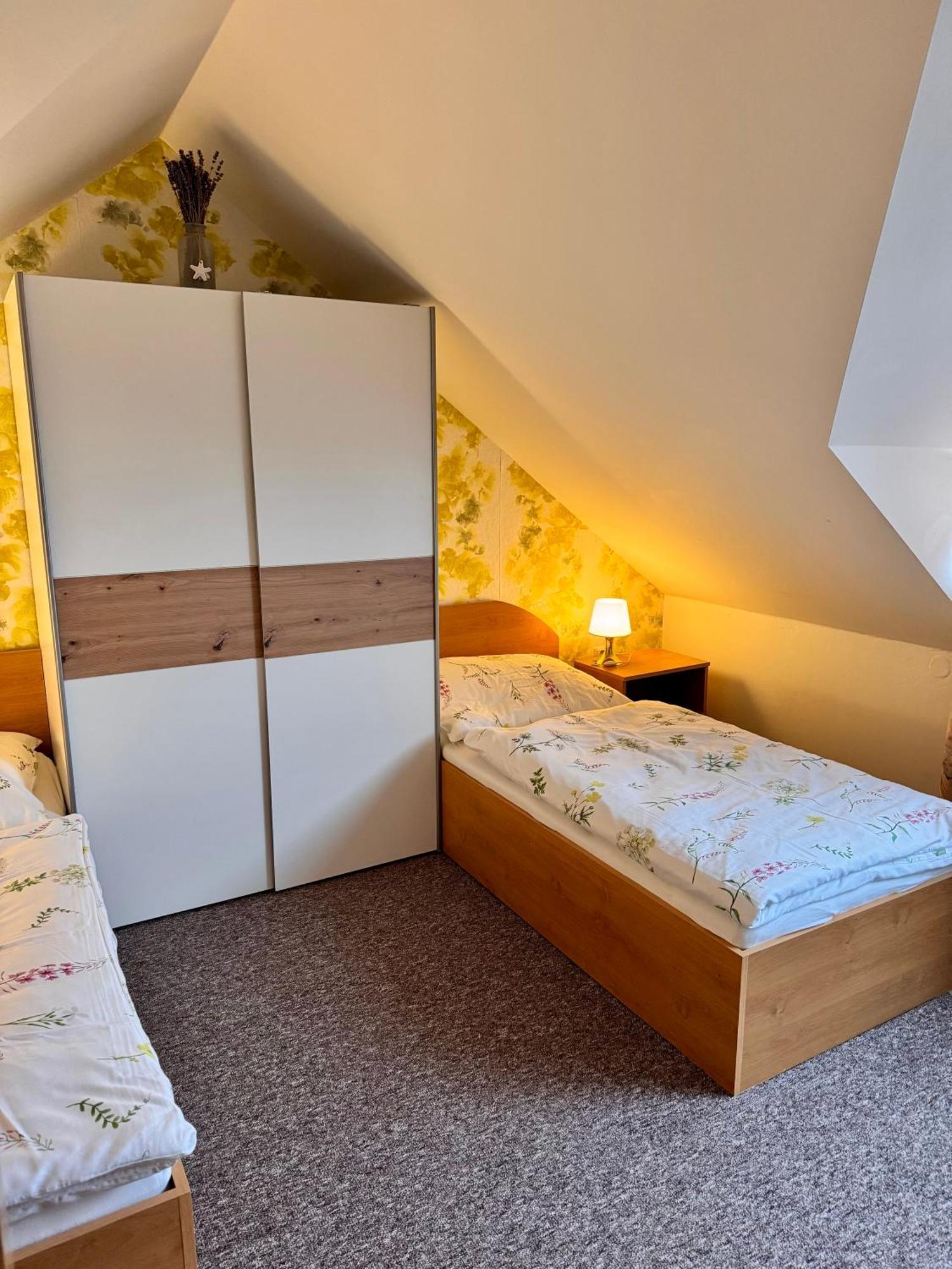 Ji Apartment โมดริเช ภายนอก รูปภาพ